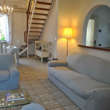 Villa L'Altalena à Mommio Extérieur photo